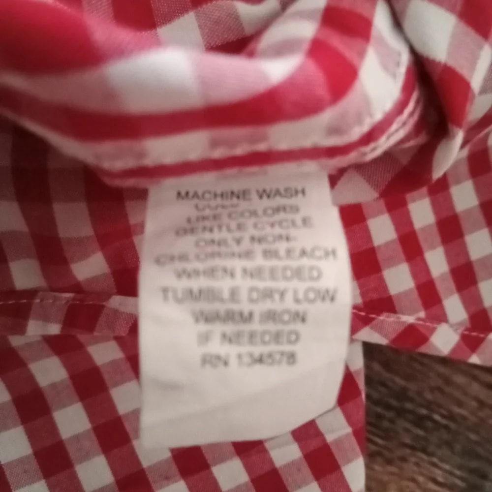 Vineyard Vines Whale Shirt Long Sleeve Button Down Shirt Men's XS Red White Chec